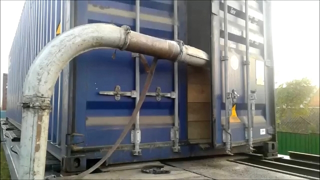 Фото 3. Погрузка стафировка контейнеров по Украине (пылесос)
